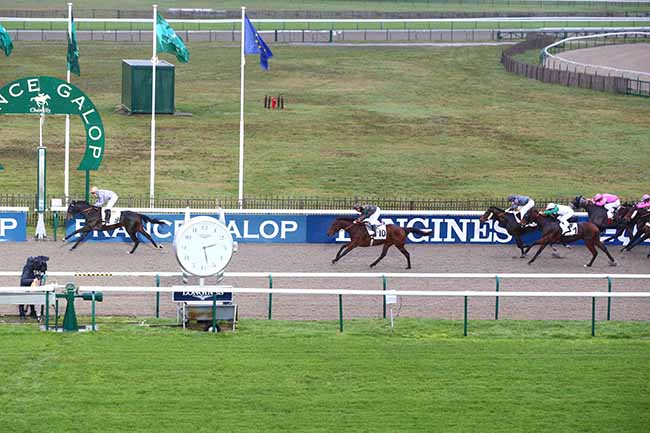 Photo d'arrivée de la course pmu PRIX DE FOSSES à CHANTILLY le Lundi 21 décembre 2020