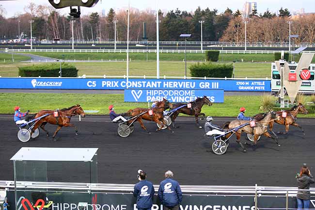 Photo d'arrivée de la course pmu PRIX CONSTANT HERVIEU à PARIS-VINCENNES le Samedi 26 décembre 2020