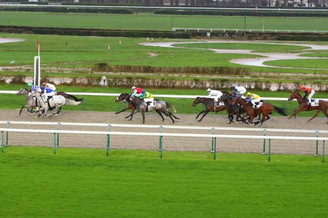 Photo d'arrivée de la course pmu PRIX DU VAL HENRY à DEAUVILLE le Dimanche 27 décembre 2020