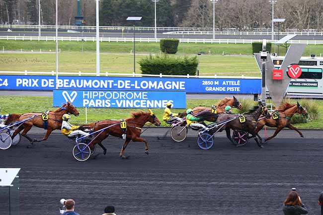 Photo d'arrivée de la course pmu PRIX DE BEAUMONT-DE-LOMAGNE à PARIS-VINCENNES le Jeudi 31 décembre 2020