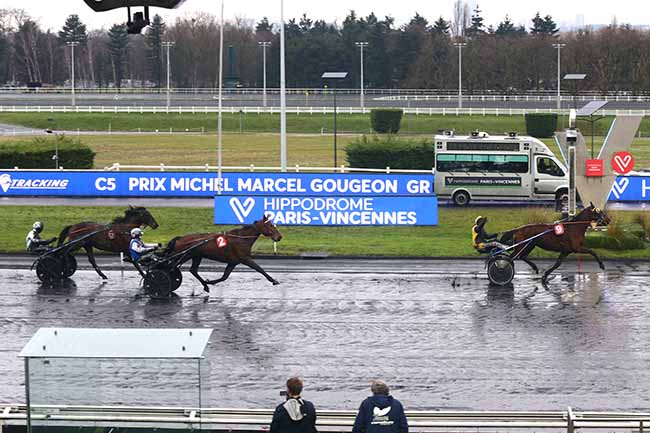 Photo d'arrivée de la course pmu PRIX MICHEL MARCEL GOUGEON à PARIS-VINCENNES le Dimanche 24 janvier 2021