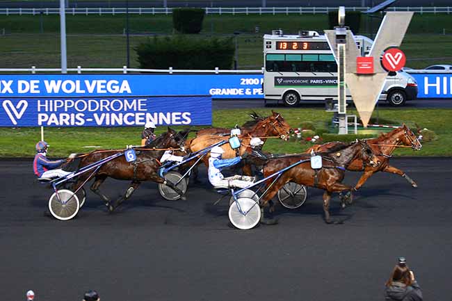 Photo d'arrivée de la course pmu PRIX DE WOLVEGA à PARIS-VINCENNES le Jeudi 28 janvier 2021