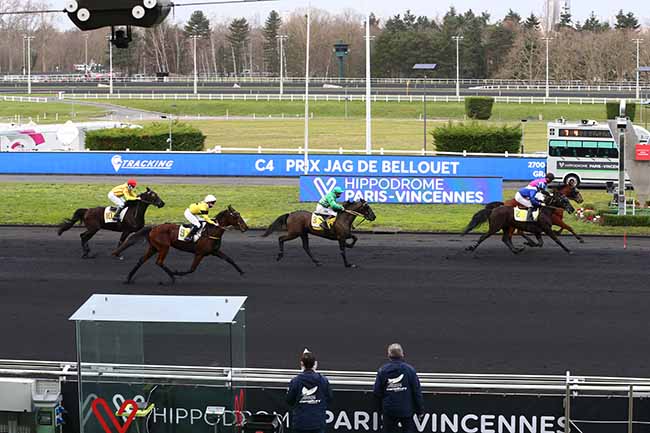 Photo d'arrivée de la course pmu PRIX JAG DE BELLOUET à PARIS-VINCENNES le Samedi 30 janvier 2021