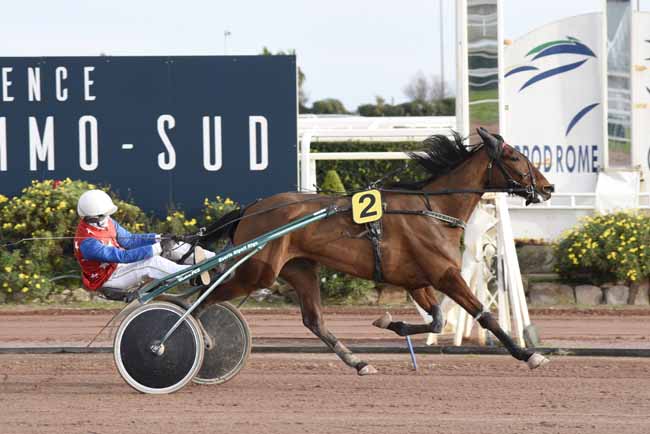 Photo d'arrivée de la course pmu PRIX DES ROSES à CAGNES-SUR-MER le Mardi 9 février 2021