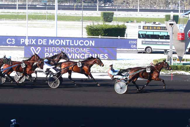 Photo d'arrivée de la course pmu PRIX DE MONTLUCON à PARIS-VINCENNES le Mercredi 10 février 2021
