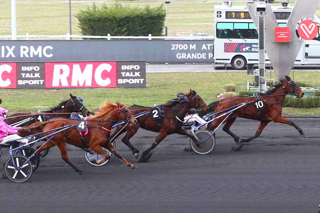 Photo d'arrivée de la course pmu PRIX RMC - PRIX DE JOSSELIN à PARIS-VINCENNES le Dimanche 14 février 2021