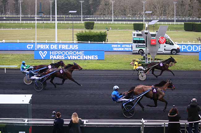 Photo d'arrivée de la course pmu PRIX DE FREJUS à PARIS-VINCENNES le Lundi 22 février 2021