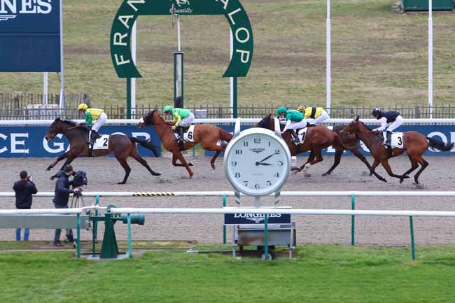 Photo d'arrivée de la course pmu PRIX WELCOME à CHANTILLY le Lundi 22 février 2021