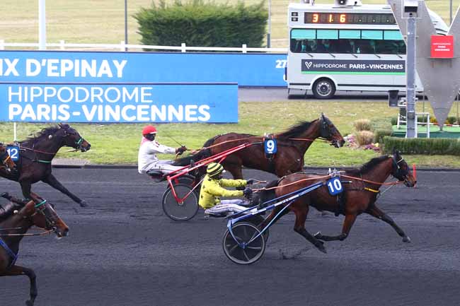 Photo d'arrivée de la course pmu PRIX D'EPINAY à PARIS-VINCENNES le Mercredi 3 mars 2021