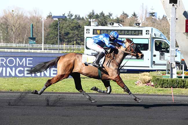 Photo d'arrivée de la course pmu PRIX HENRI DESMONTILS à PARIS-VINCENNES le Samedi 6 mars 2021