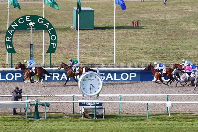 Photo d'arrivée de la course pmu PRIX DU VALMONDOIS à CHANTILLY le Mardi 9 mars 2021