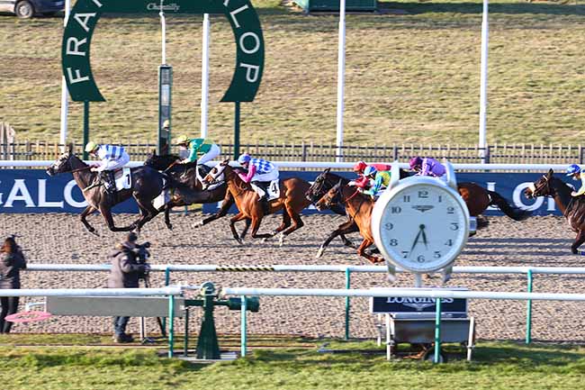 Photo d'arrivée de la course pmu PRIX JONGLEUR à CHANTILLY le Mardi 9 mars 2021