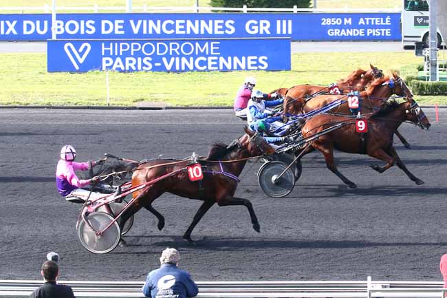 Photo d'arrivée de la course pmu PRIX DU BOIS DE VINCENNES à PARIS-VINCENNES le Samedi 27 mars 2021