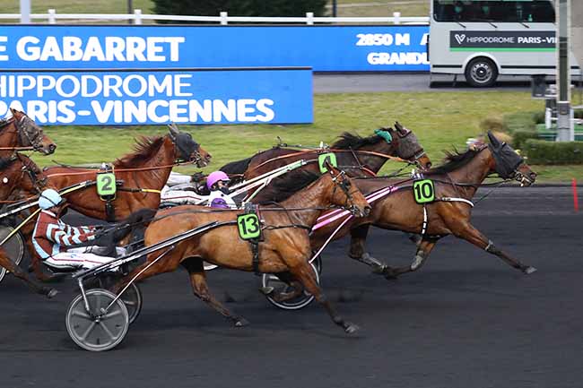 Photo d'arrivée de la course pmu PRIX DE GABARRET à PARIS-VINCENNES le Samedi 27 mars 2021