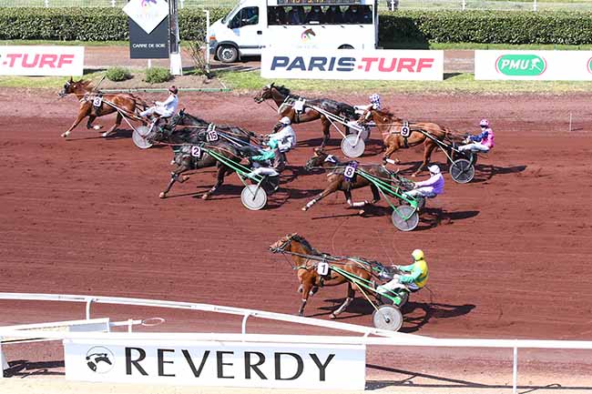 Photo d'arrivée de la course pmu PRIX RFM - PRIX DE CABOURG à LYON LA SOIE le Mercredi 14 avril 2021
