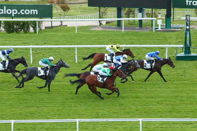 Photo d'arrivée de la course pmu PRIX PHEBE à SAINT-CLOUD le Mercredi 14 avril 2021