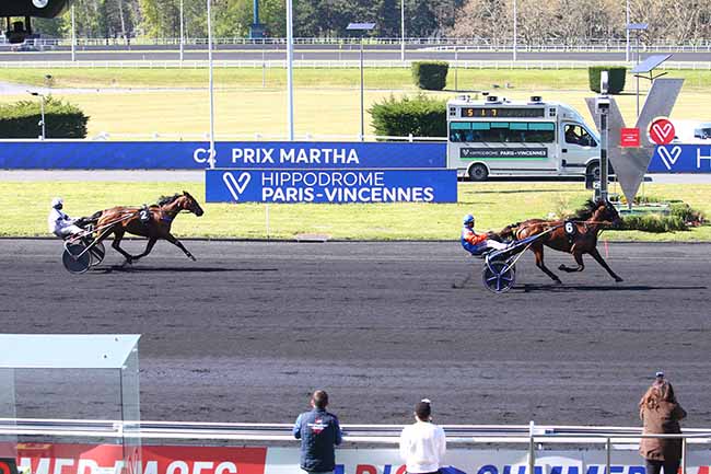 Photo d'arrivée de la course pmu PRIX MARTHA à PARIS-VINCENNES le Vendredi 23 avril 2021