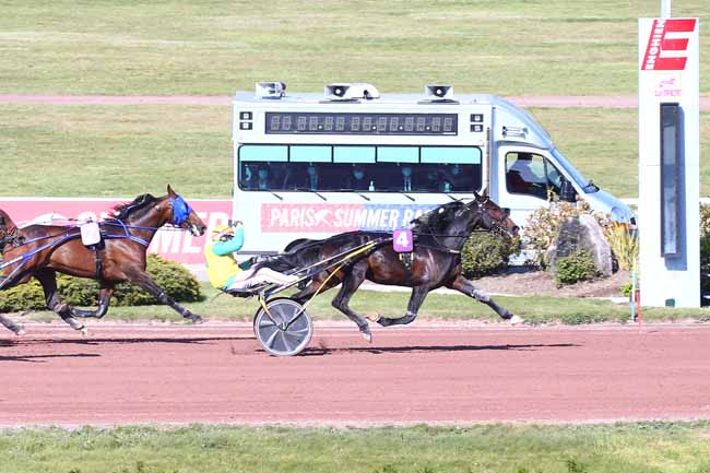 Photo d'arrivée de la course pmu PRIX DE L'ATLANTIQUE à ENGHIEN le Samedi 24 avril 2021