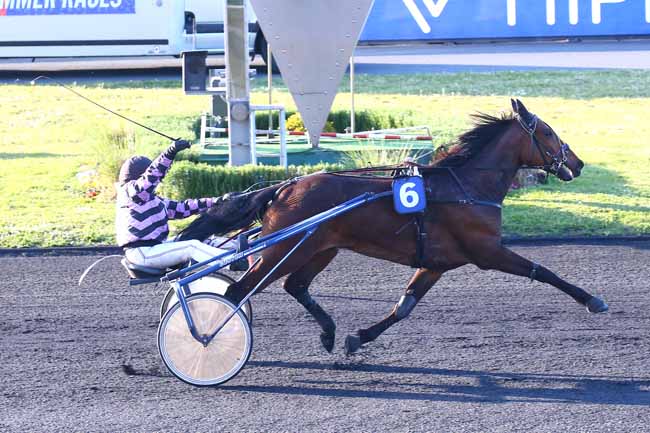 Photo d'arrivée de la course pmu PRIX ASPORINA à PARIS-VINCENNES le Mardi 27 avril 2021