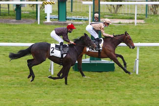 Photo d'arrivée de la course pmu PRIX BIRUM à SAINT-CLOUD le Mercredi 28 avril 2021