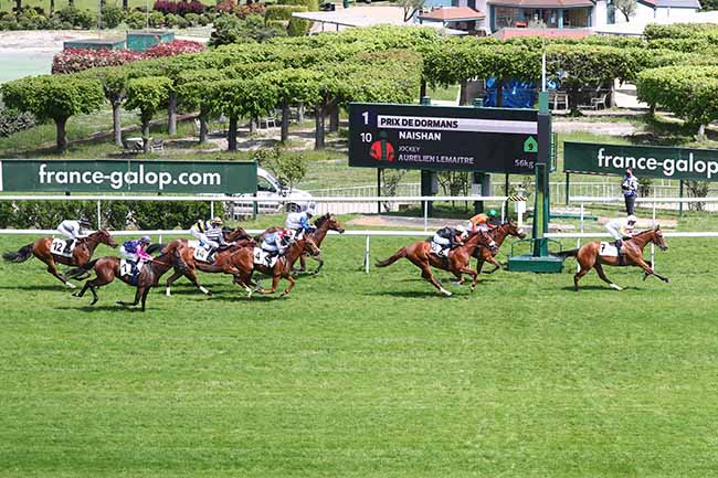 Photo d'arrivée de la course pmu PRIX DE DORMANS à SAINT-CLOUD le Lundi 10 mai 2021