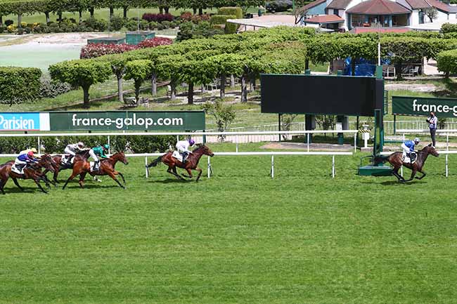 Photo d'arrivée de la course pmu PRIX MISSISSIPIAN à SAINT-CLOUD le Lundi 10 mai 2021