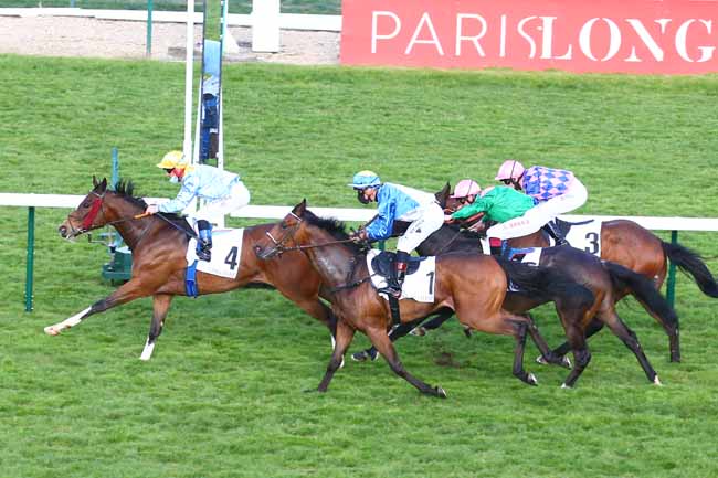 Photo d'arrivée de la course pmu PRIX DU GROS CAILLOU à LONGCHAMP le Jeudi 13 mai 2021