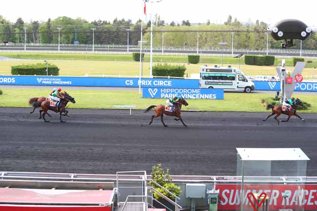 Photo d'arrivée de la course pmu PRIX CIRCE à PARIS-VINCENNES le Mardi 18 mai 2021