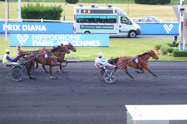 Photo d'arrivée de la course pmu PRIX DIANA à PARIS-VINCENNES le Vendredi 21 mai 2021