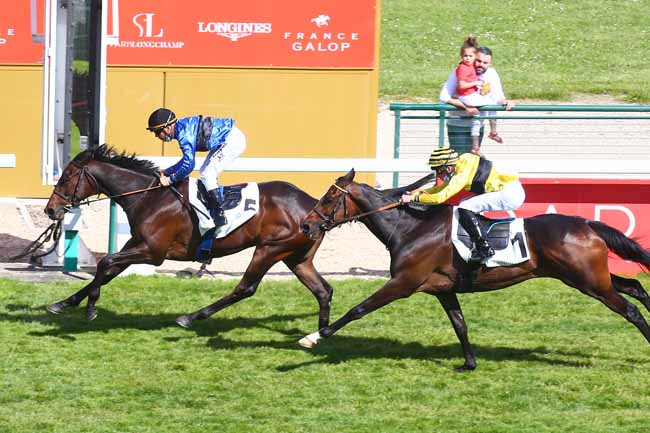 Photo d'arrivée de la course pmu PRIX DU MAIL à LONGCHAMP le Dimanche 30 mai 2021