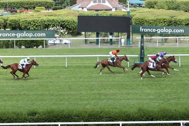 Photo d'arrivée de la course pmu PRIX AVEU à SAINT-CLOUD le Mardi 8 juin 2021