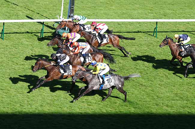 Photo d'arrivée de la course pmu PRIX DES PETITS CHAMPS à LONGCHAMP le Dimanche 13 juin 2021