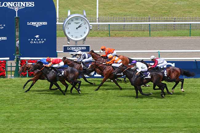 Photo d'arrivée de la course pmu PRIX PAUL DE MOUSSAC LONGINES à CHANTILLY le Dimanche 20 juin 2021