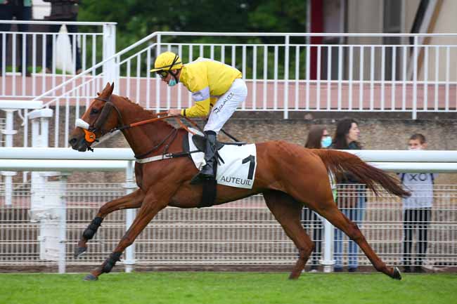 Photo d'arrivée de la course pmu PRIX PHARAON à AUTEUIL le Mercredi 23 juin 2021