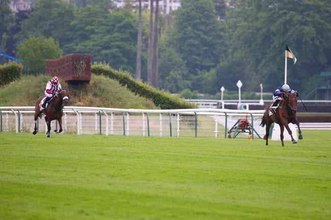 Photo d'arrivée de la course pmu PRIX GILBERT GALLOT à AUTEUIL le Mercredi 23 juin 2021