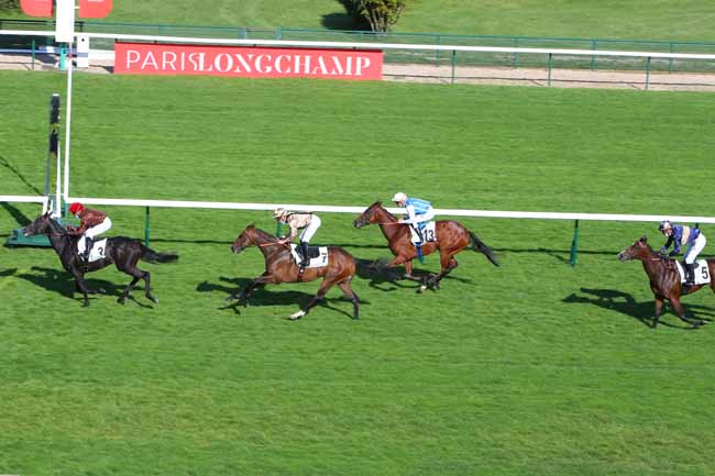 Photo d'arrivée de la course pmu PRIX DES ARTS ET METIERS à LONGCHAMP le Jeudi 24 juin 2021