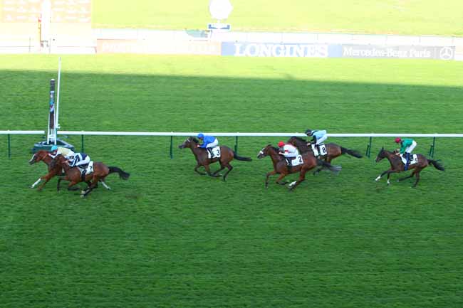 Photo d'arrivée de la course pmu PRIX DE THIBERVILLE à LONGCHAMP le Jeudi 24 juin 2021