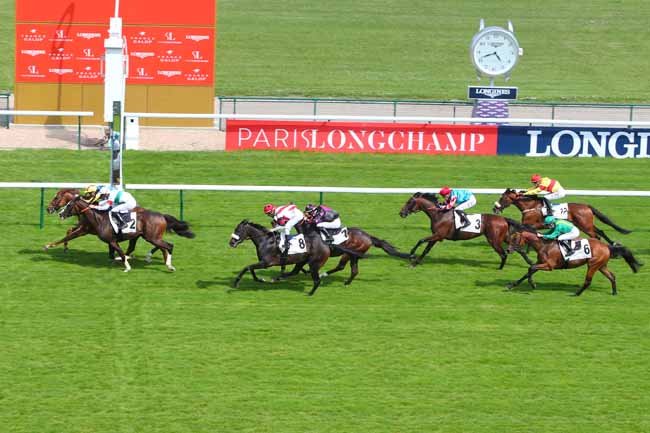 Photo d'arrivée de la course pmu PRIX DE LA HUCHETTE à LONGCHAMP le Jeudi 1 juillet 2021
