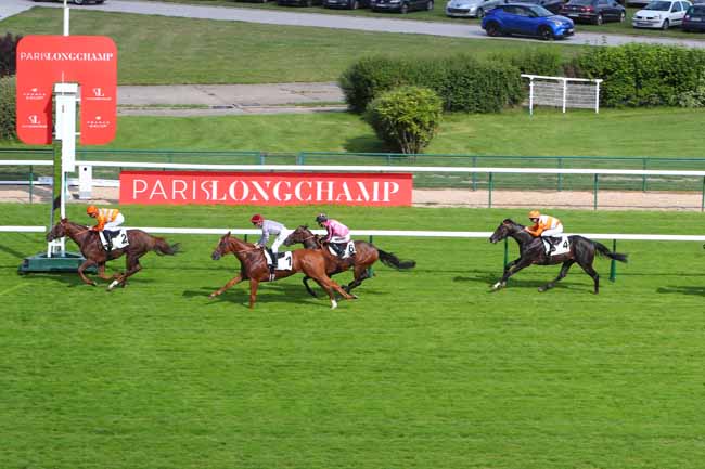 Photo d'arrivée de la course pmu PRIX DE LA PORTE MAILLOT à LONGCHAMP le Jeudi 1 juillet 2021