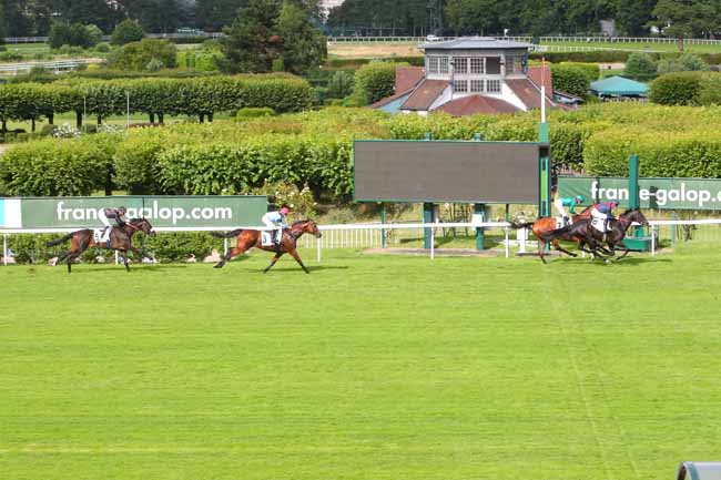 Photo d'arrivée de la course pmu PRIX CARTERET à SAINT CLOUD le Dimanche 4 juillet 2021