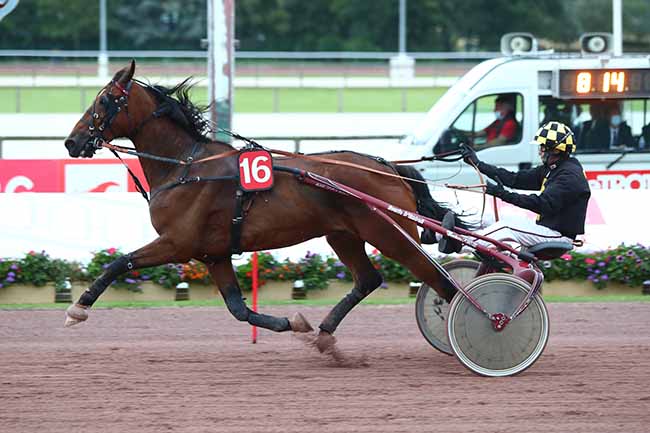 Photo d'arrivée de la course pmu PRIX DE PORTBAIL à CABOURG le Vendredi 9 juillet 2021