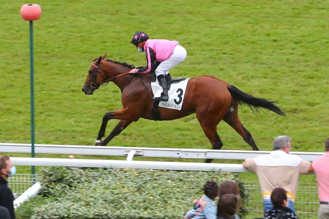 Photo d'arrivée de la course pmu PRIX DES YEARLINGS à DEAUVILLE le Mardi 13 juillet 2021