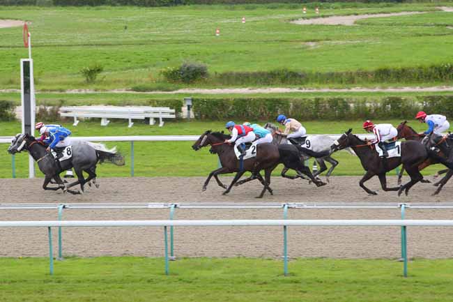 Photo d'arrivée de la course pmu PRIX DE LA POINTE DE LA CAHOTTE à DEAUVILLE le Mardi 13 juillet 2021
