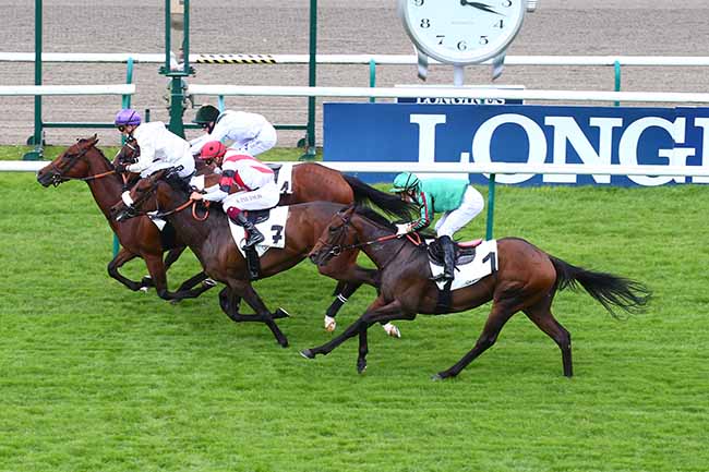 Photo d'arrivée de la course pmu PRIX DU MONT ALTA à CHANTILLY le Jeudi 15 juillet 2021