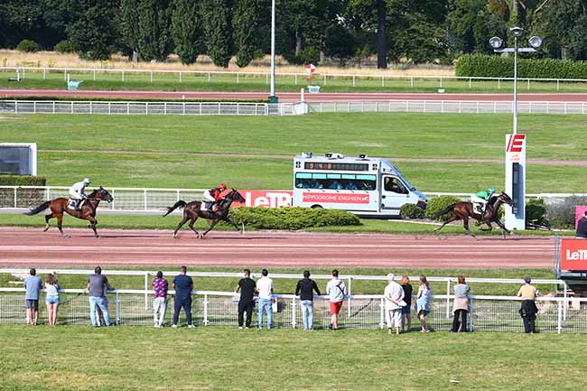 Photo d'arrivée de la course pmu PRIX DE LA PORTE DE SEVRES à ENGHIEN le Samedi 17 juillet 2021