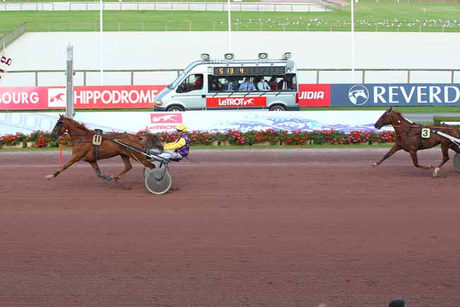 Photo d'arrivée de la course pmu PRIX DU CONSEIL DEPARTEMENTAL DU CALVADOS à CABOURG le Vendredi 30 juillet 2021