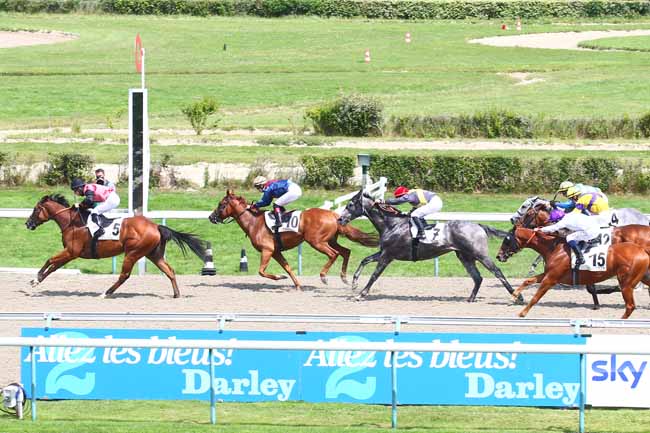 Photo d'arrivée de la course pmu PRIX DE LA VILLA LUCIE à DEAUVILLE le Mardi 3 août 2021