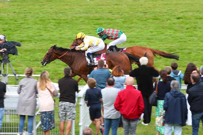 Photo d'arrivée de la course pmu PRIX ECURIE DE L'AUNAY (PRIX MISTI) à CLAIREFONTAINE le Mercredi 4 août 2021