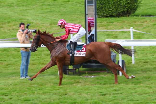 Photo d'arrivée de la course pmu PRIX MORNY MAGAZINE (PRIX DES BOCAGES) à CLAIREFONTAINE le Mercredi 4 août 2021