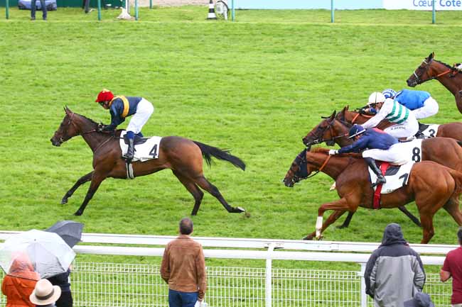 Photo d'arrivée de la course pmu PRIX DE LA VILLA SAINT-AUGUSTIN à DEAUVILLE le Samedi 7 août 2021